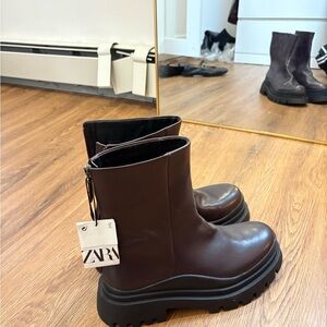 Zara NWT Women's Brown Lug Sole Boots